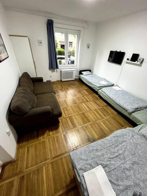 Ferienwohnung Hangulatos Lakas Budapest Zold Ovezeteben Exterior foto